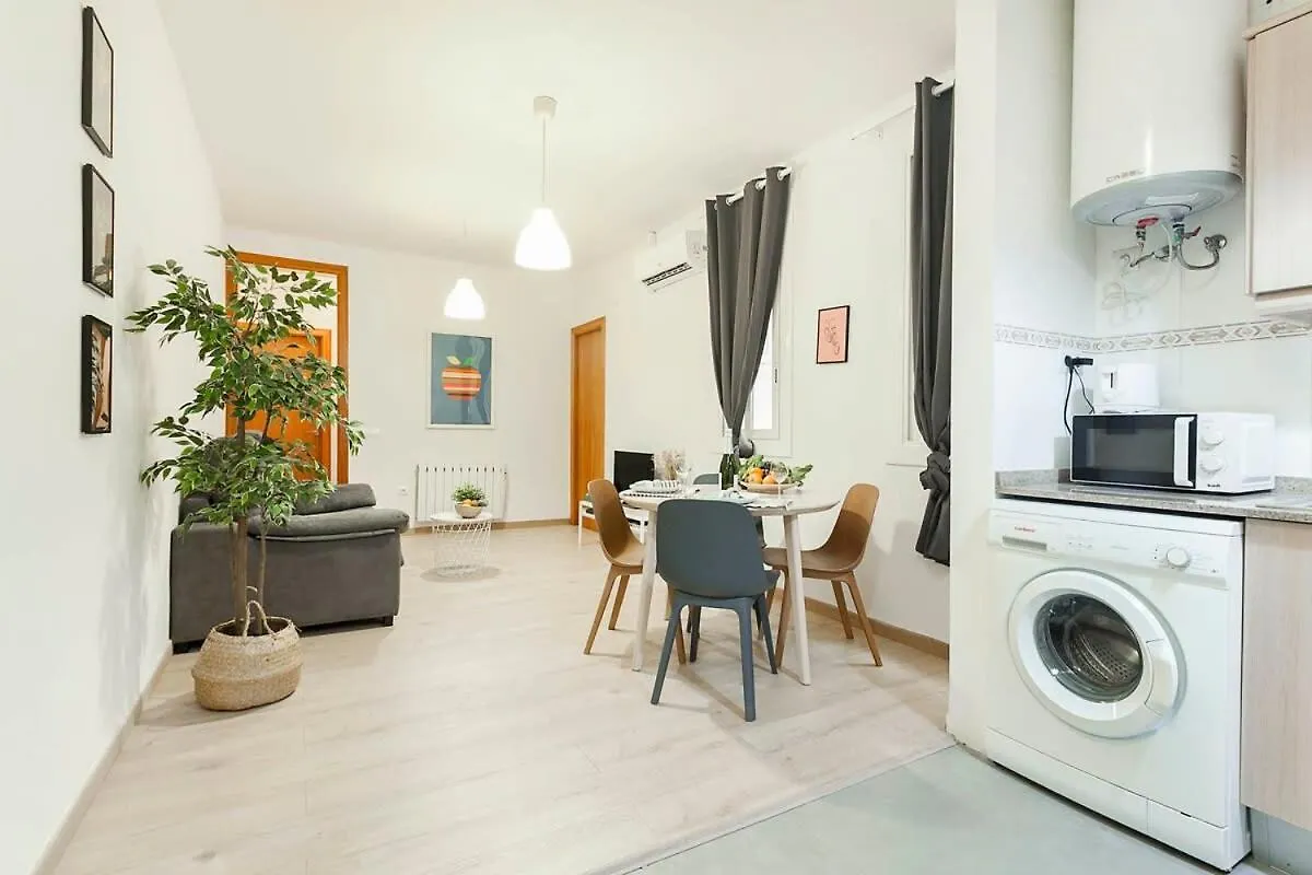Comfortable 3Bd In Poblenou Next To The Beach Only For Families! Barcelona Spain